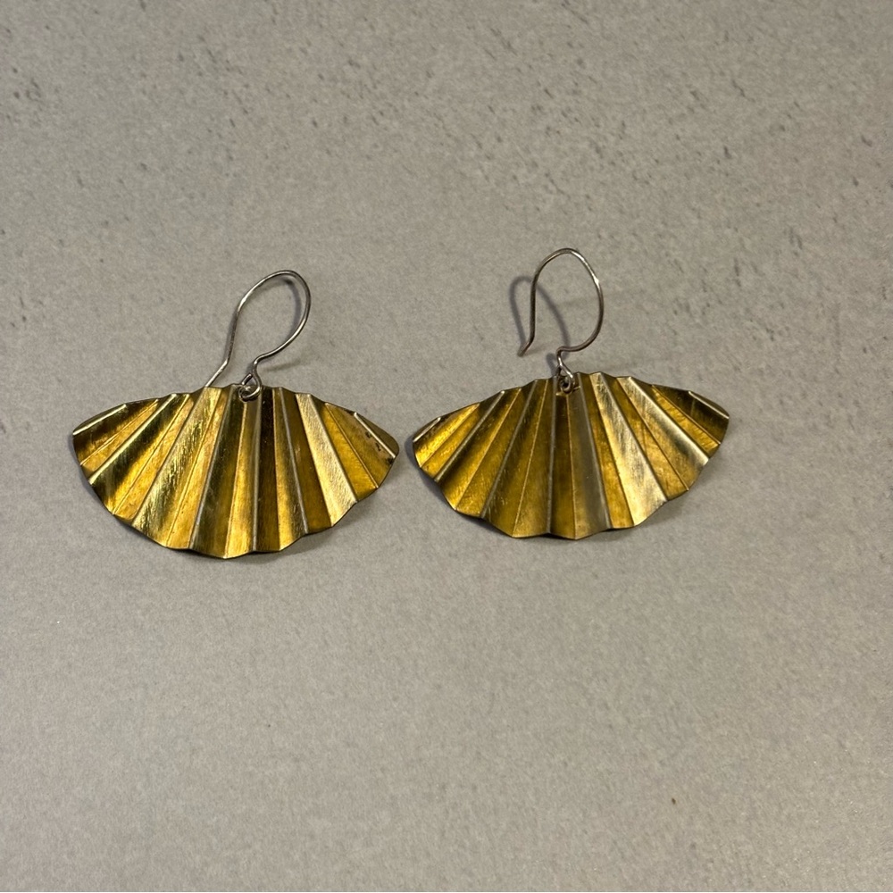 Elegant Gold Fan-Shaped Earrings